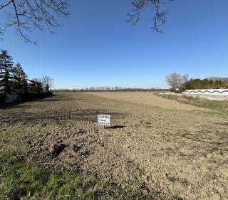 Baugrund am Ortsrand zu verkaufen Bild